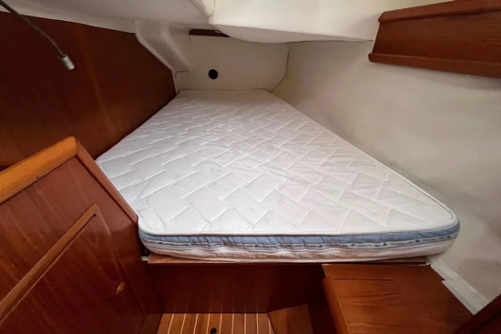 Jeanneau 42.2 de segunda mano en venta