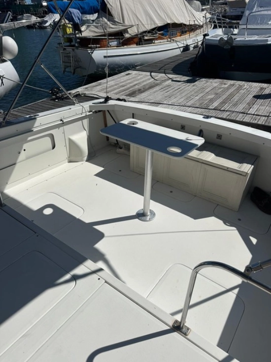 Bertram 28 Cruiser usado à venda