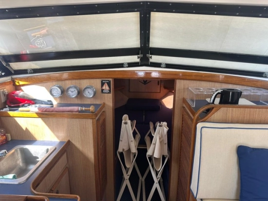 Bertram 28 Cruiser usado à venda