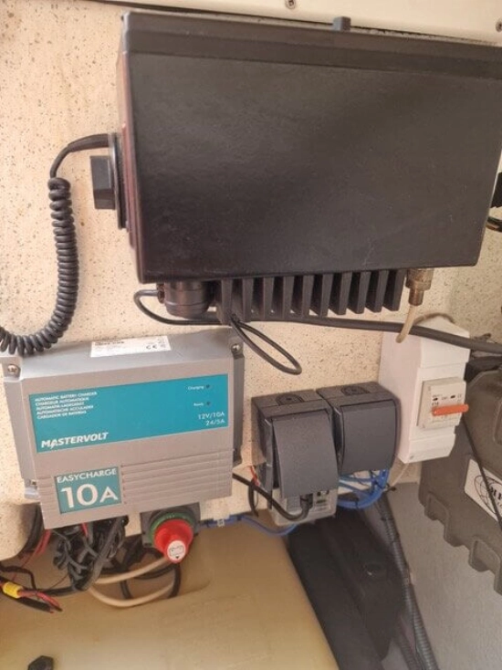 Quicksilver 555 usata in vendita