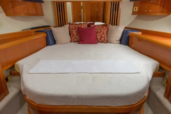 Sealine S48 usado à venda