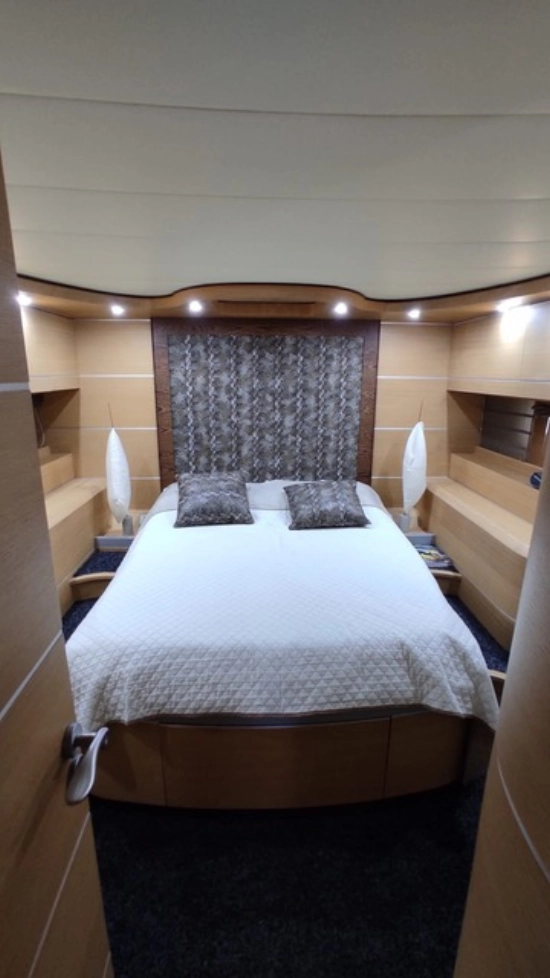 AB Yachts 68 usado à venda