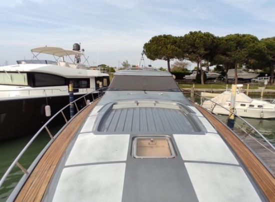 AB Yachts 68 usado à venda