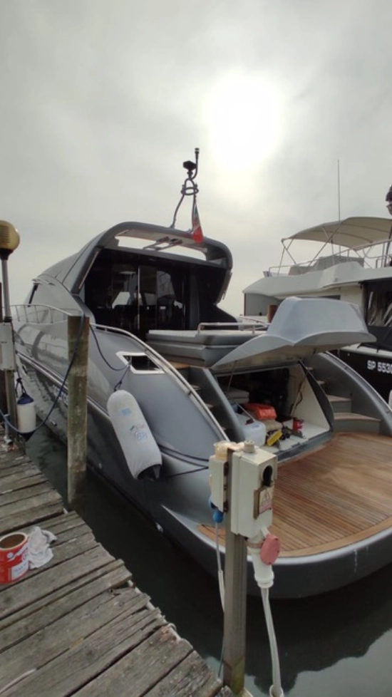 AB Yachts 68 usado à venda