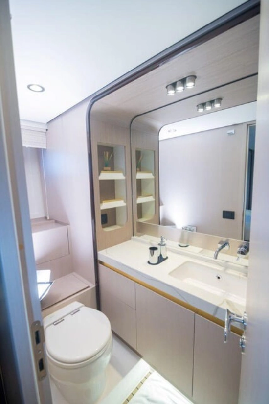 Azimut 60 Fly HT usado à venda