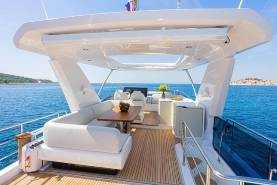Azimut 60 Fly HT usado à venda