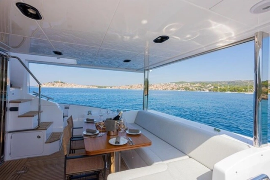 Azimut 60 Fly HT usado à venda