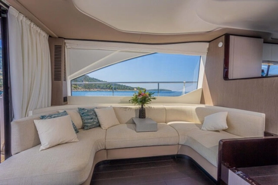 Azimut 60 Fly HT usado à venda