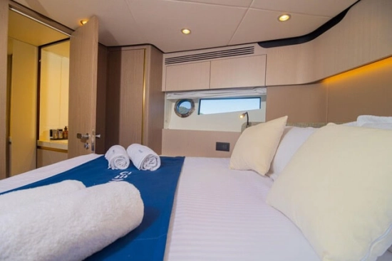 Azimut 60 Fly HT usado à venda