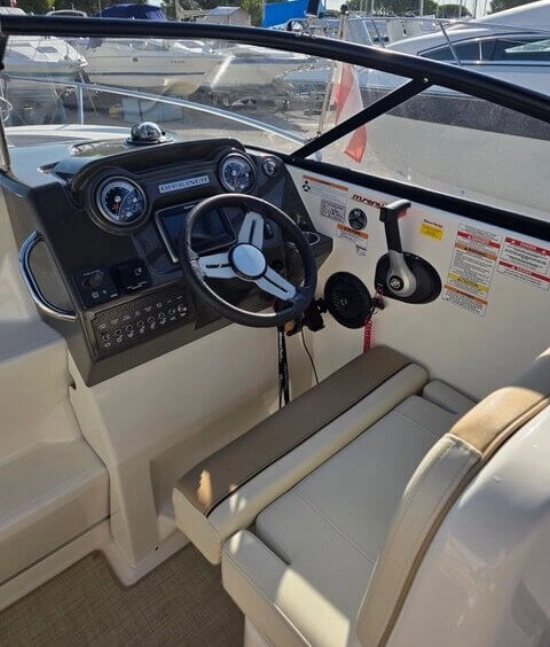 Bayliner 742 CU usata in vendita