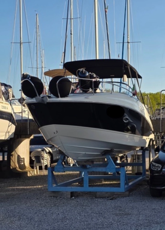 Bayliner 742 CU usata in vendita