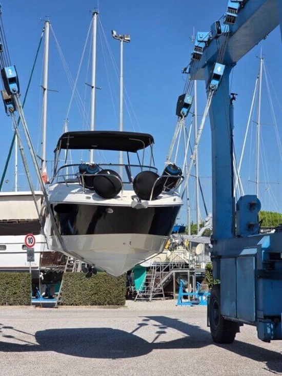 Bayliner 742 CU usata in vendita