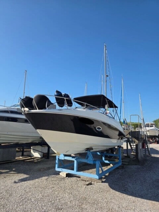 Bayliner 742 CU usata in vendita