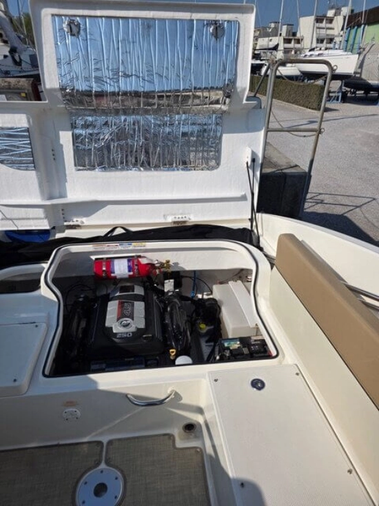 Bayliner 742 CU usata in vendita