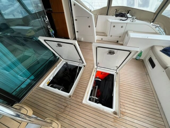 Fairline Squadron 65 usado à venda