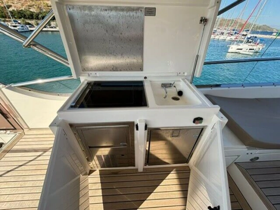 Fairline Squadron 65 usado à venda