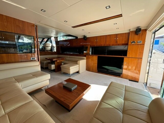 Fairline Squadron 65 usado à venda