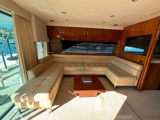 Fairline Squadron 65 usado à venda