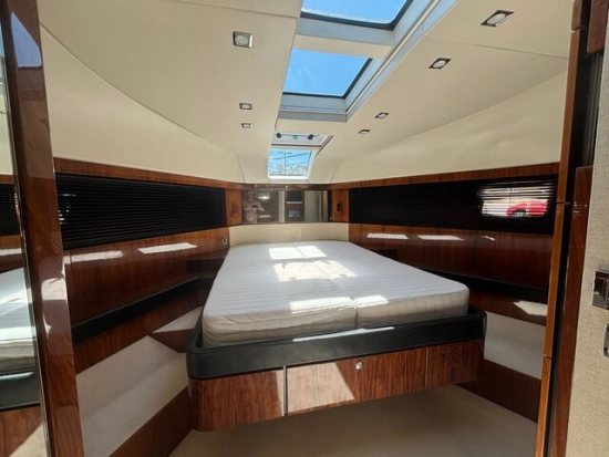 Fairline Squadron 65 usado à venda