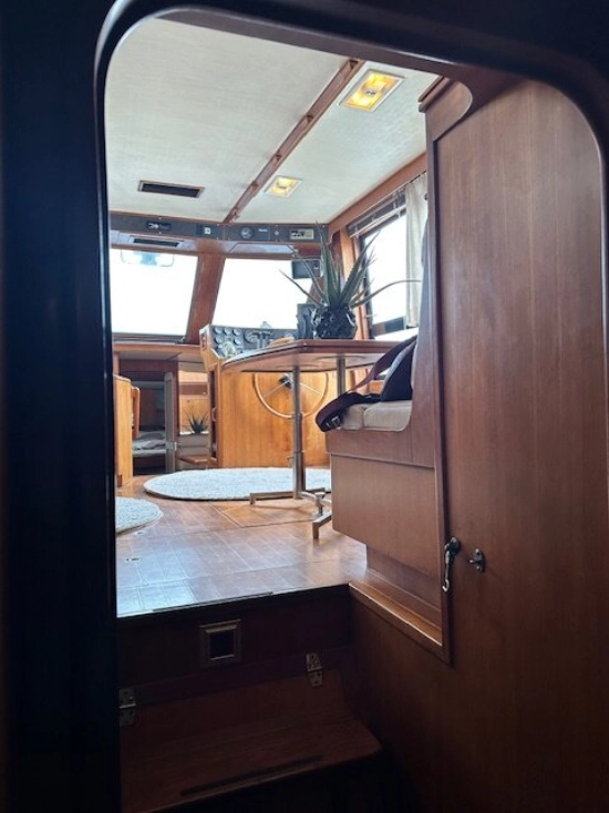 Histar 47 Aftcabin usado à venda