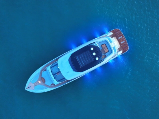 Fujian Yihong Yacht Corp. Aquitalia 28 Motoryacht nuevo en venta