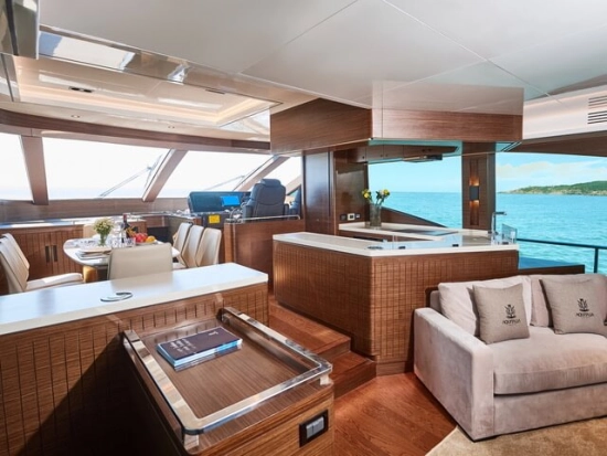 Fujian Yihong Yacht Corp. Aquitalia 28 Motoryacht nuevo en venta