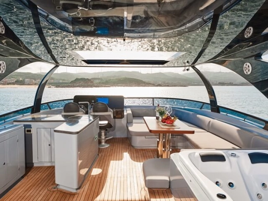 Fujian Yihong Yacht Corp. Aquitalia 28 Motoryacht nuevo en venta