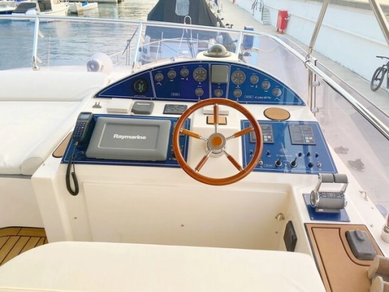 Cayman Yachts 62 Cyber de segunda mano en venta