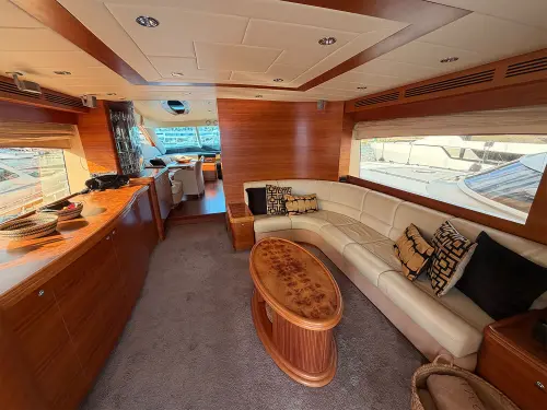Elegance Yacht 68 Fly de segunda mano en venta