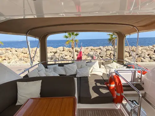 Elegance Yacht 68 Fly de segunda mano en venta