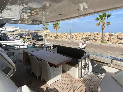 Elegance Yacht 68 Fly de segunda mano en venta