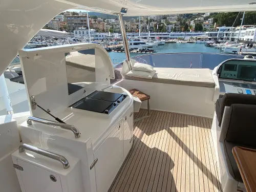 Elegance Yacht 68 Fly de segunda mano en venta