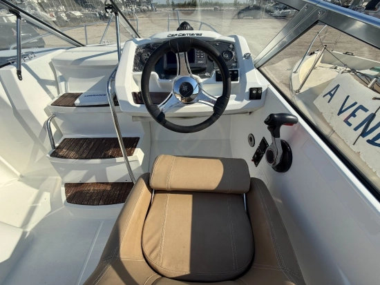 Jeanneau Cap Camarat 6.5 DC de segunda mano en venta