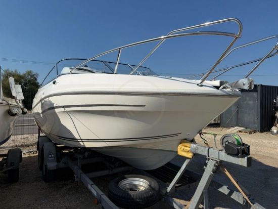 Jeanneau Cap Camarat 6.5 DC de segunda mano en venta