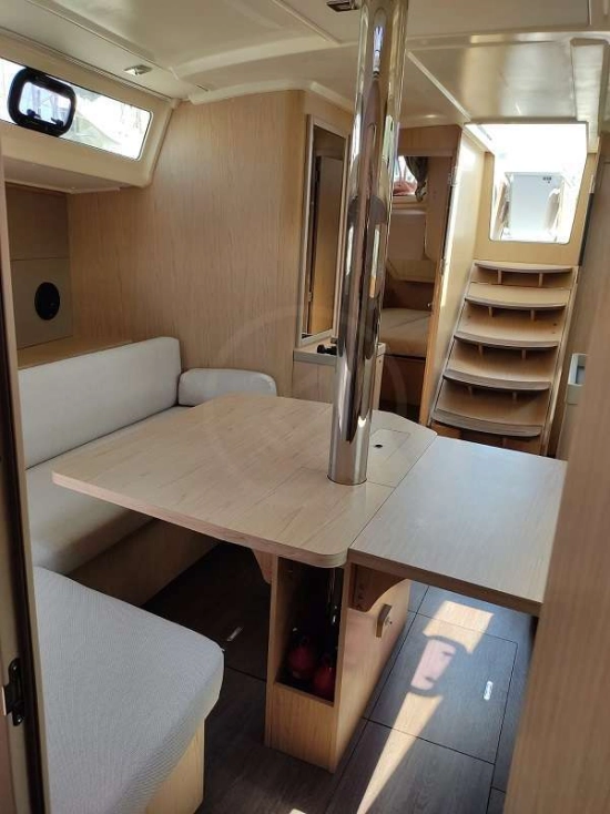 Beneteau Oceanis 41.1 usado à venda