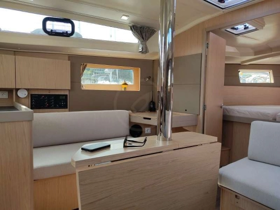 Beneteau Oceanis 41.1 usado à venda