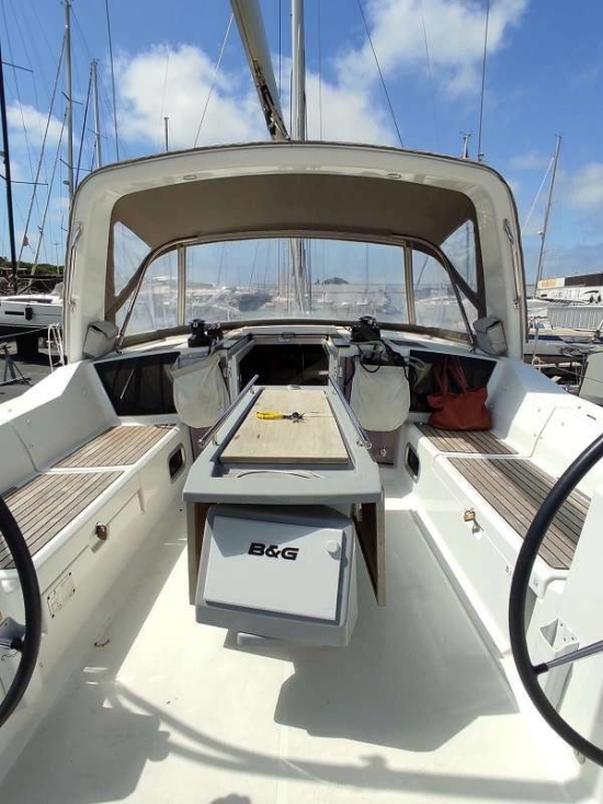 Beneteau Oceanis 41.1 usado à venda