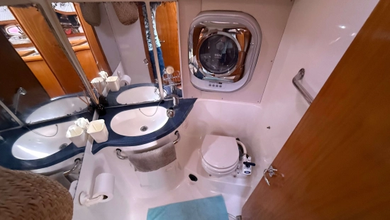 Bavaria Yachts 42 Cruiser usata in vendita