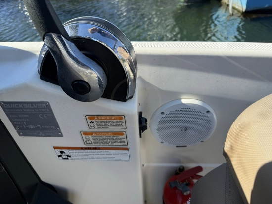 Quicksilver Sundeck Activ 605 usado à venda