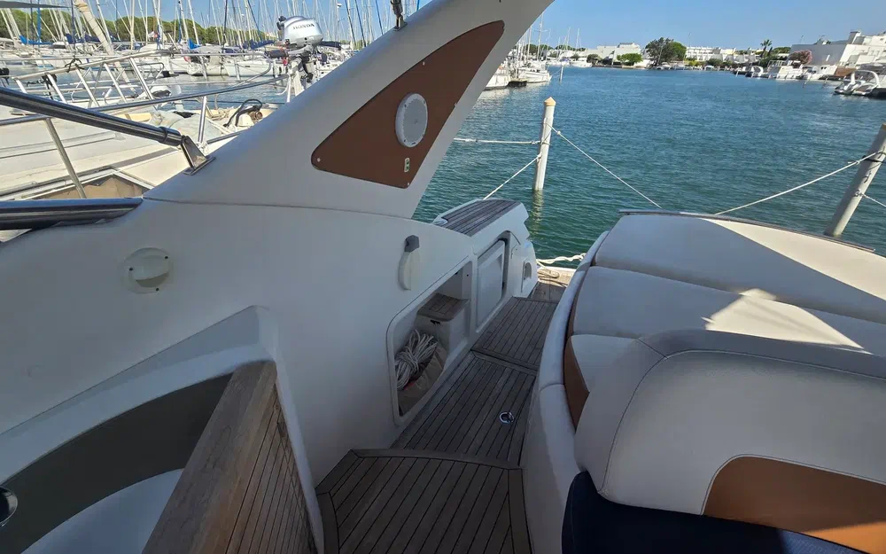 Sessa Marine C42 usata in vendita