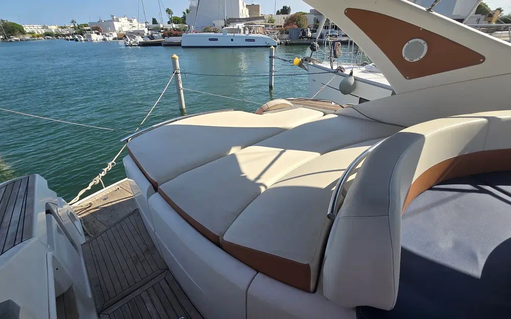 Sessa Marine C42 usata in vendita