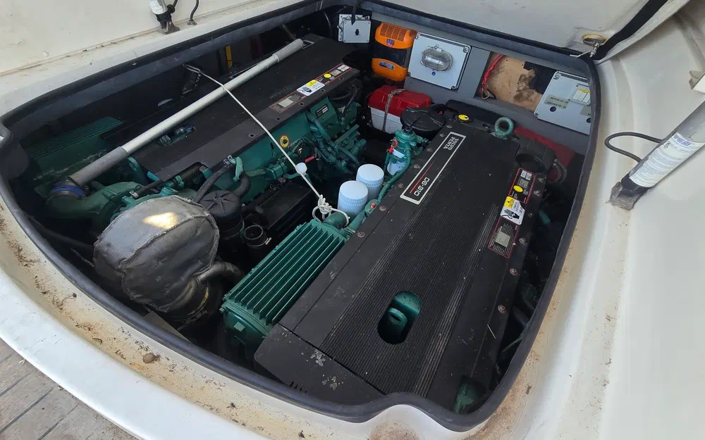 Sessa Marine C42 usata in vendita