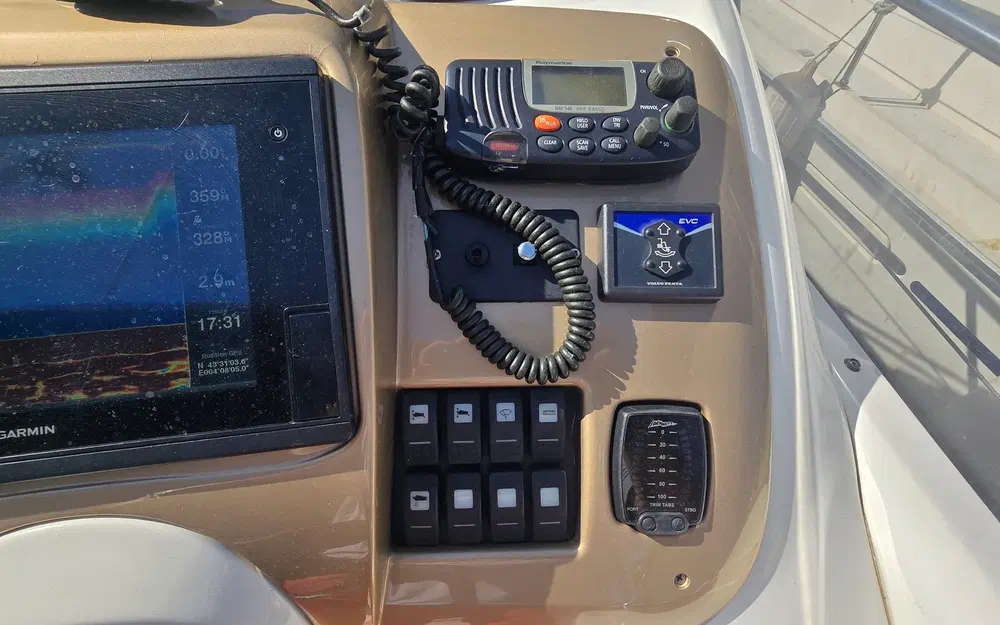 Sessa Marine C42 usata in vendita