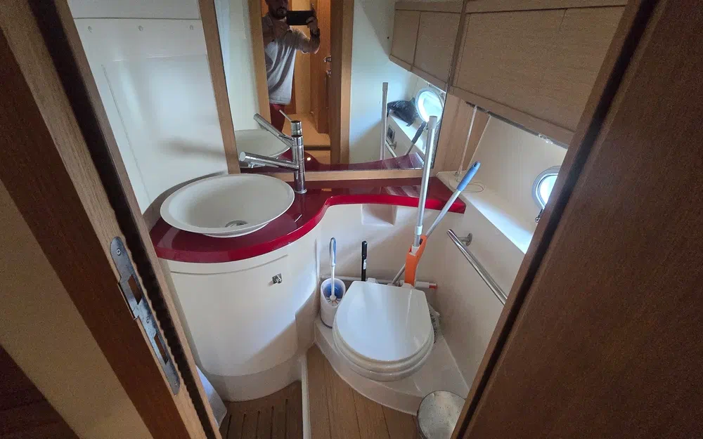 Sessa Marine C42 usata in vendita