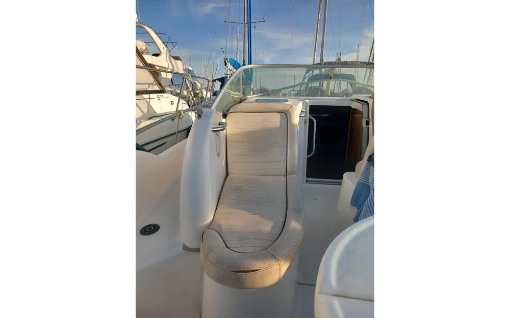 Jeanneau Leader 805 usado à venda