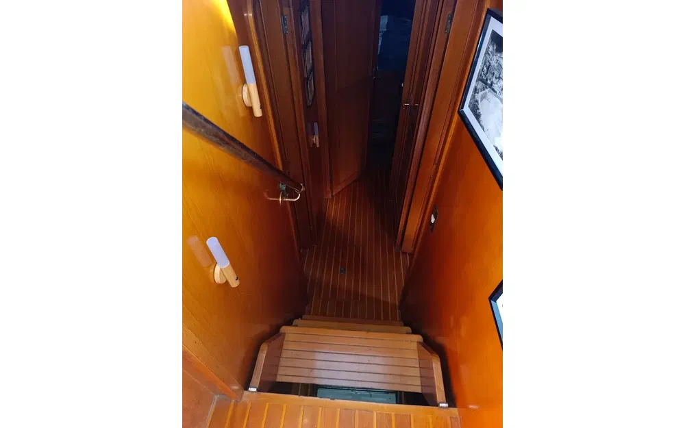 Viking Yachts Monterey 46 usado à venda