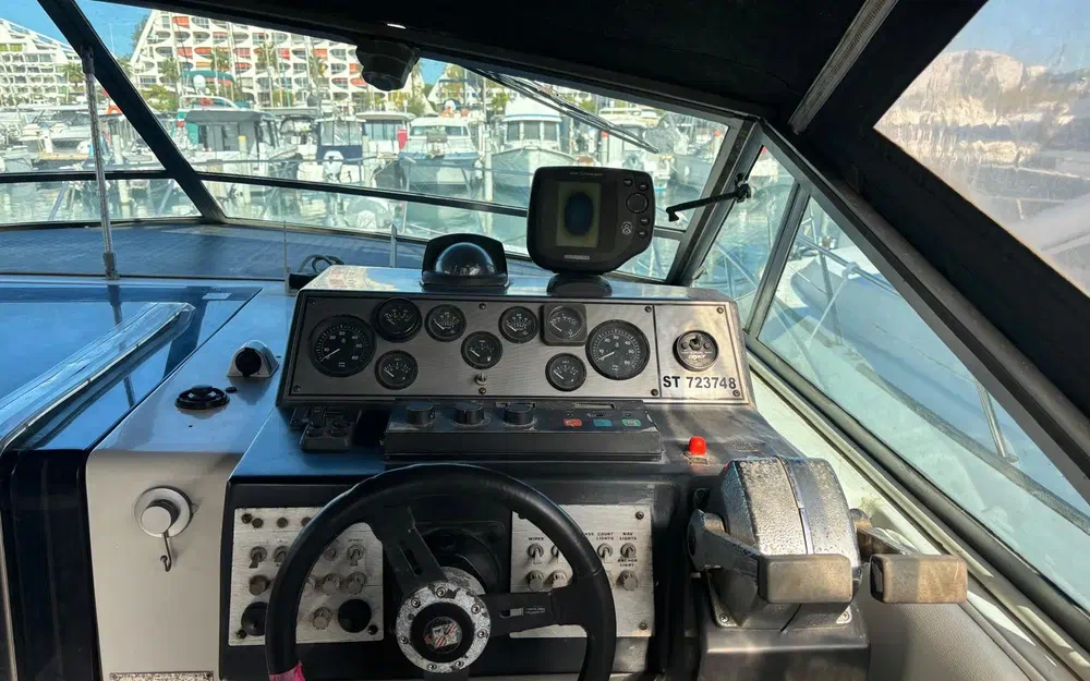 Chris Craft Amerosport 320 usado à venda
