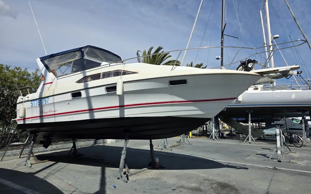 Bayliner 2655 Ciera Sunbridge usado à venda