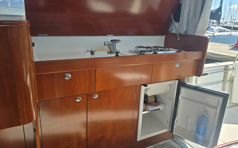 Beneteau Antares Serie 9 de segunda mano en venta