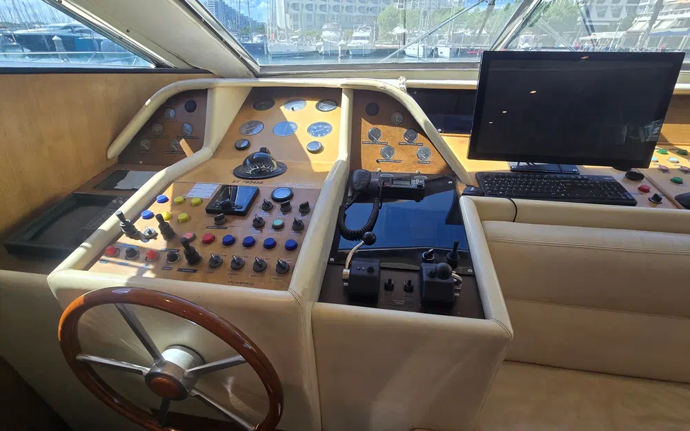 Mondomarine M 60 usado à venda